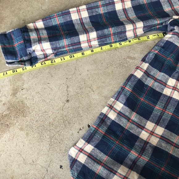 Madewell Rivet + Thread Flannel - Picture 6 of 8